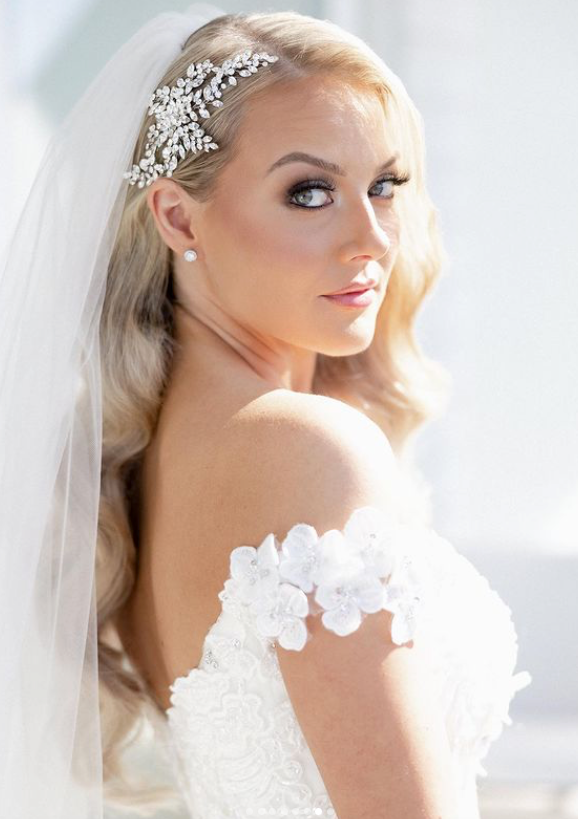 How to Style a Bridal Hair Comb
