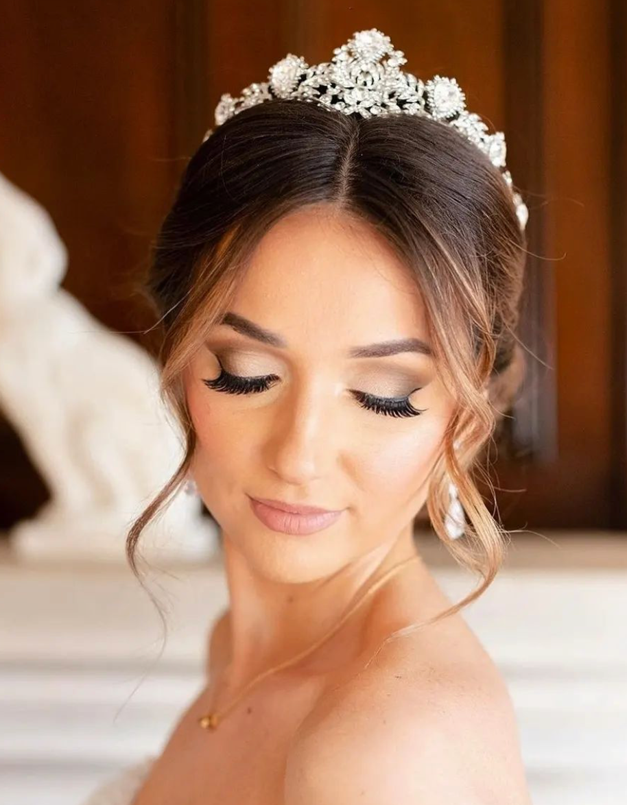 8 Crystal Bridal Tiaras that Make You Feel Like a Royal